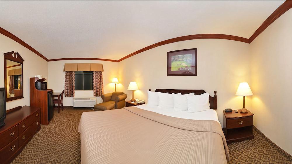 Quality Inn & Suites Beaumont Buitenkant foto